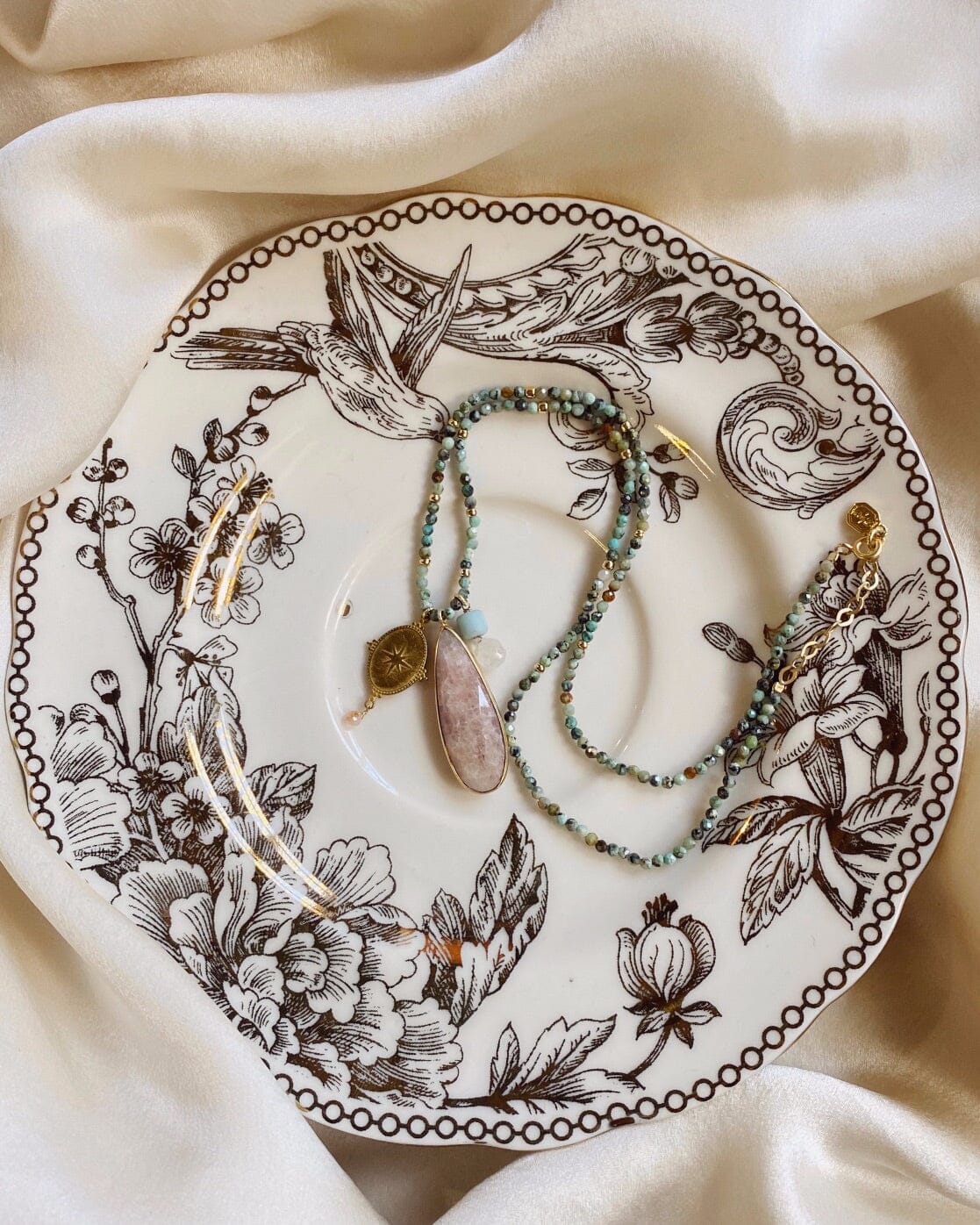 virgin mary  vermeil  turquoise  stunning  stone  simple  resin  peridot  pendant  pearls  necklace  medal  meaningful  jewelry  jewellery  gold  glamorous  gem  disk  colliers  collier  chic  charm  chain  brass  boho  bijoux  beads