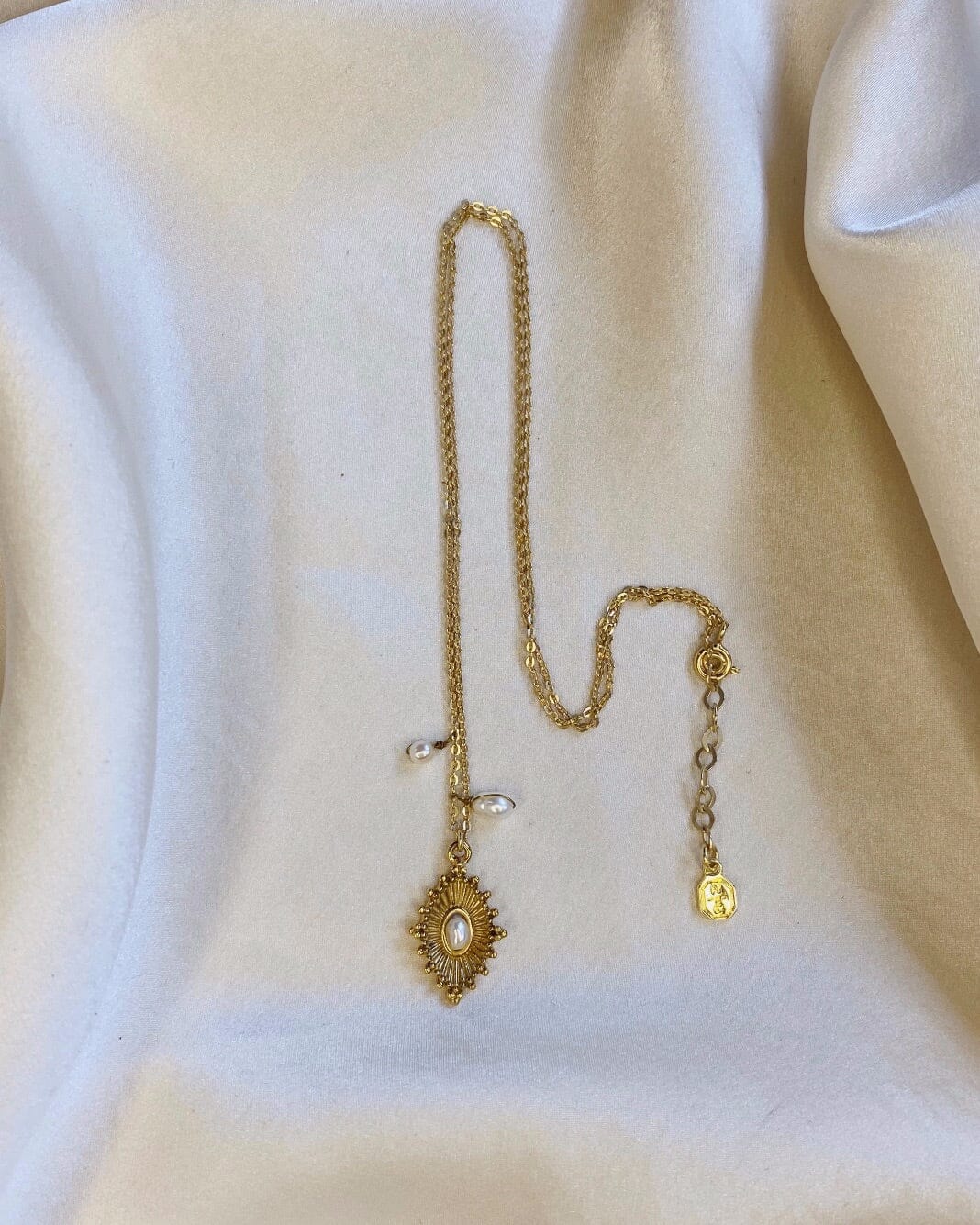 stunning  simple  silver  pink  pearls  necklace  locker  jewelry  jewellery  cute  crystal  colliers  collier  chic  ceramic  bijoux  beads