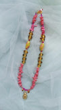 scarabée  rose  porte-bonheur  perles  pendentif  Nouveautés  new jewellery  necklace  jewellery  jaune  doré  colliers  collier  coeur